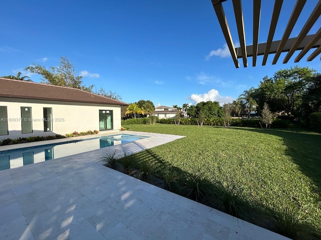 view of yard with a patio area