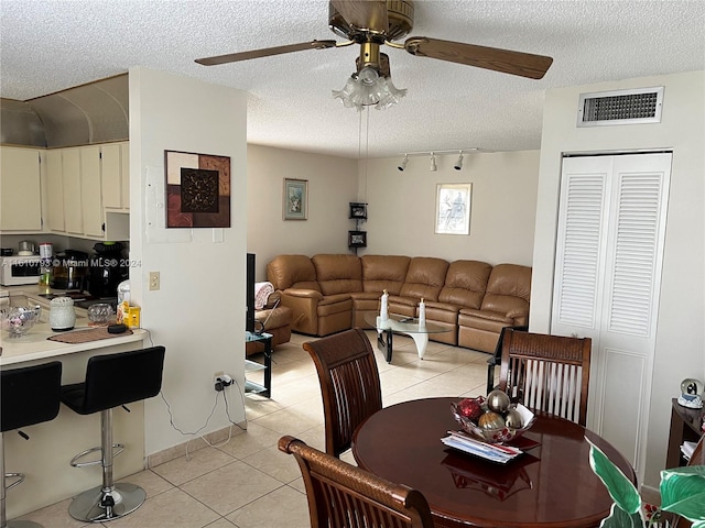 325 NW 72av Unit 206, Miami, FL 33126 - photo 1
