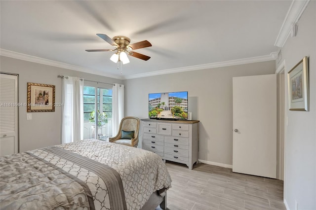 bedroom featuring ceiling fan and crown molding