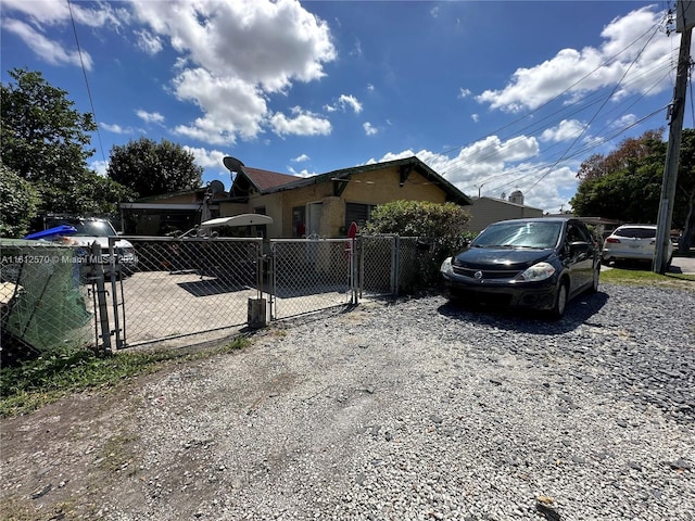 view of front of property