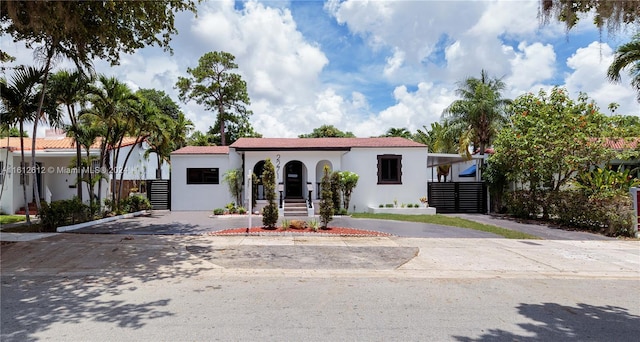 view of mediterranean / spanish-style house