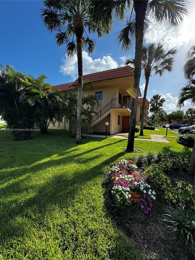 150 Lakeview Dr Unit 201, Weston, FL 33326 - photo 1