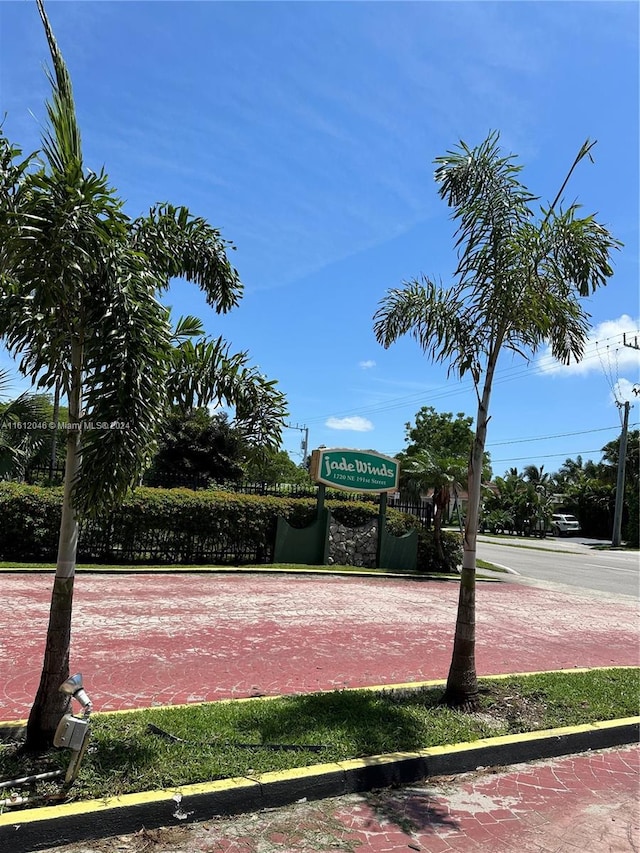 1750 NE 191st St Unit 206-1, Miami, FL 33179 - exterior space