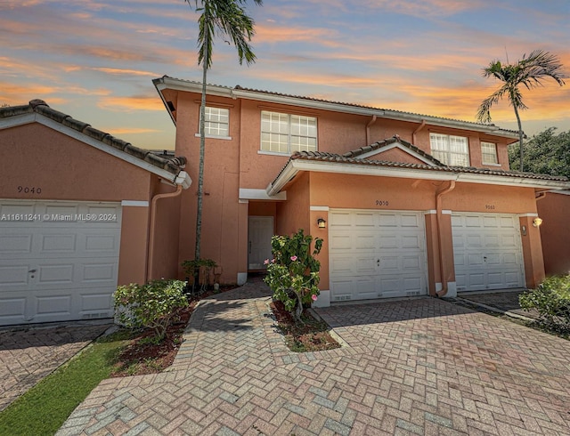 view of front facade with a garage