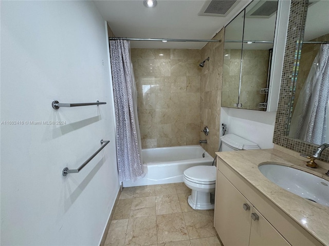 bathroom with visible vents, baseboards, toilet, shower / bathtub combination with curtain, and vanity