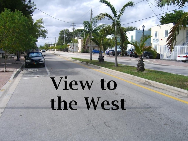 Listing photo 3 for 3340 Grand Ave, Miami FL 33133