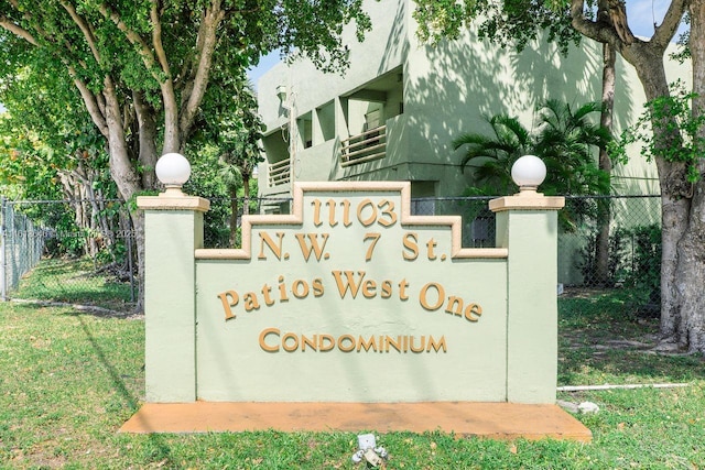 11091 NW 7th St Unit 202, Miami, FL 33172 - community sign featuring fence