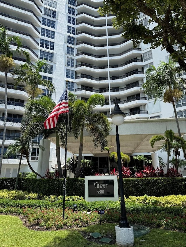 view of building exterior