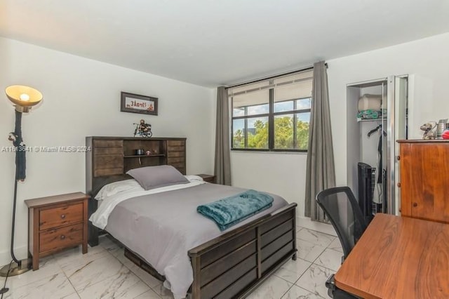 bedroom with a closet