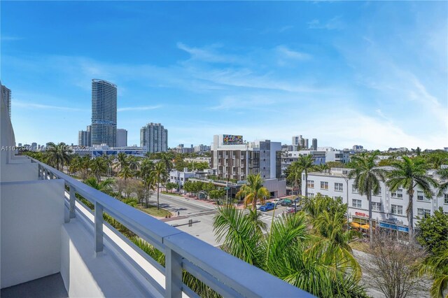 421 Meridian Ave Unit 16, Miami Beach, FL 33139 - balcony featuring a city view