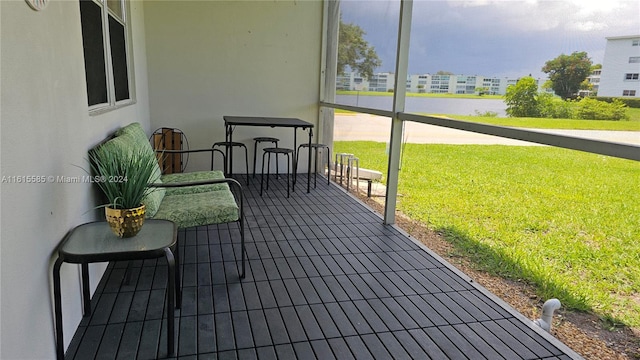 view of sunroom / solarium