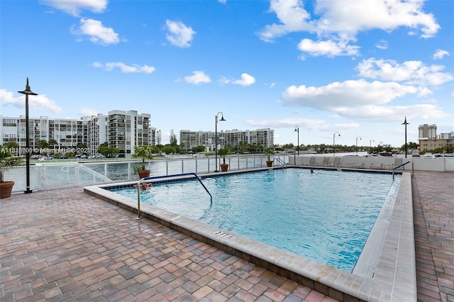 view of swimming pool