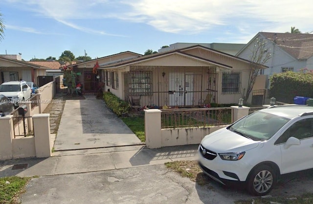 view of front of property with covered porch