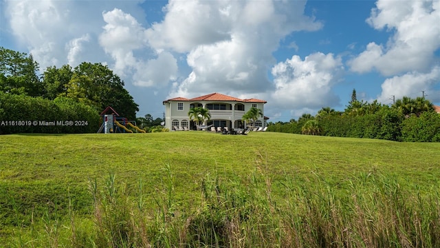 view of yard featuring a playground