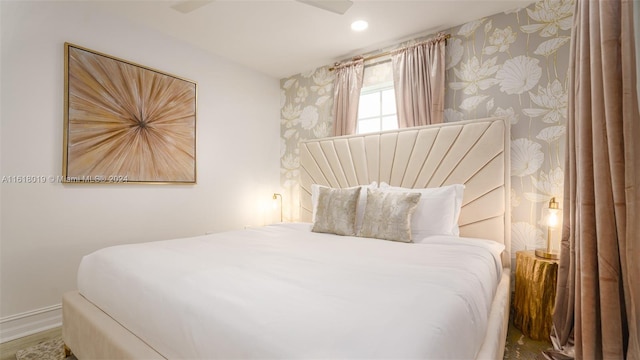 bedroom featuring ceiling fan