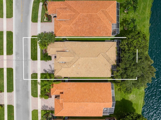 7688 Trapani Ln, Boynton Beach, FL 33472 - aerial overview of property's location featuring property boundaries highlighted