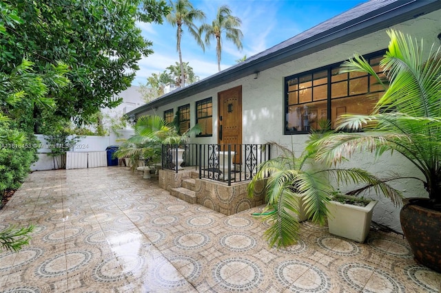 view of patio with a porch