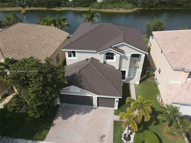 bird's eye view featuring a water view