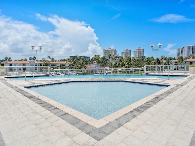 view of swimming pool