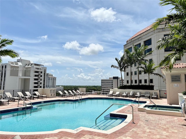 view of swimming pool