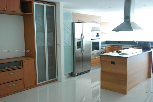 kitchen with sink, stainless steel refrigerator with ice dispenser, island exhaust hood, white electric stovetop, and double wall oven