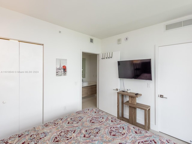 bedroom featuring a closet