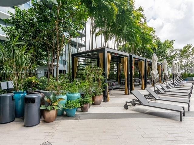 121 NE 34th St Unit 1014, Miami, FL 33137 - view of community