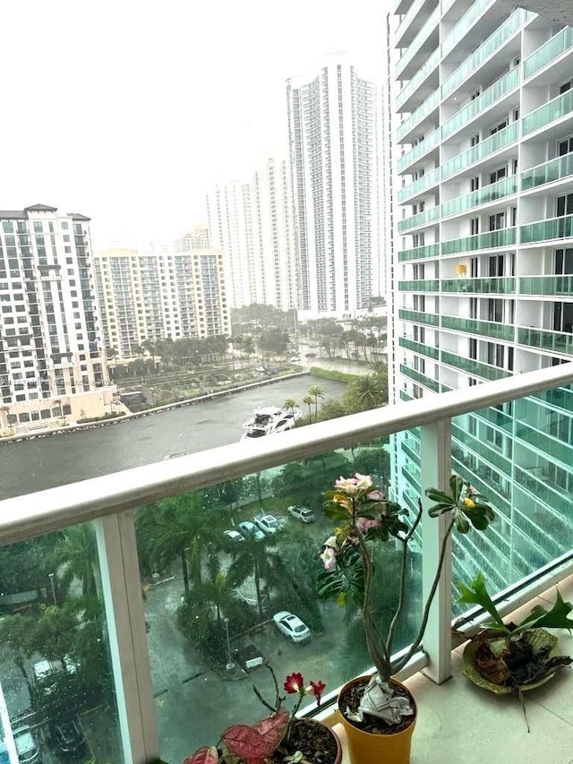 100 Bayview Dr Unit 1230, Sunny Isles Beach, FL 33160 - photo 3