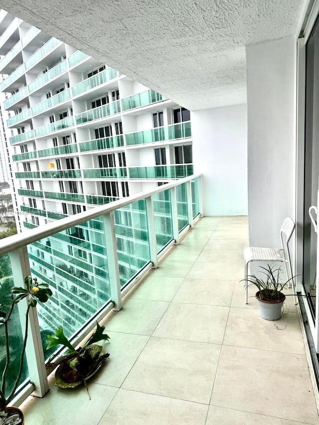 100 Bayview Dr Unit 1230, Sunny Isles Beach, FL 33160 - photo 4