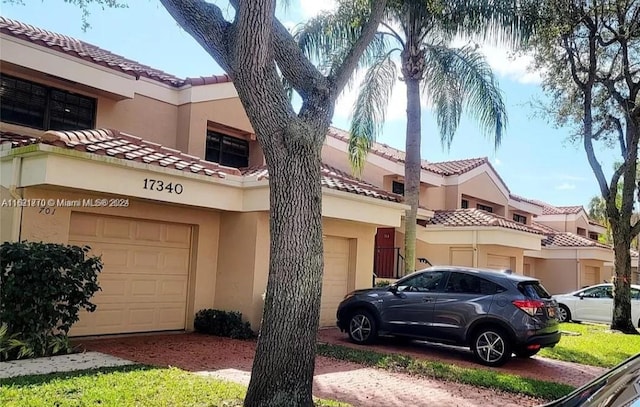 view of front of house with a garage