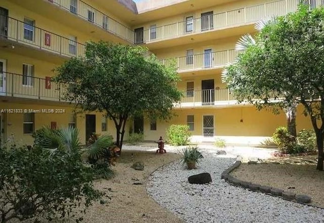 2831 Somerset Dr Unit 206, Lauderdale Lakes, FL 33311 - view of surrounding community