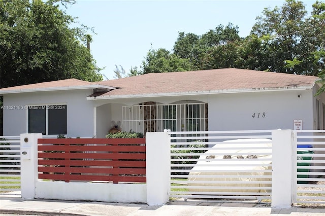 view of front of property