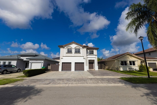 view of front of house featuring a garage