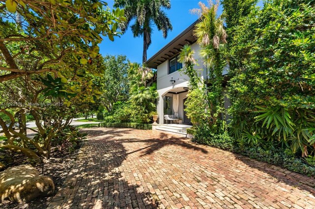 5077 N Bay Rd, Miami Beach, FL 33140 - photo 30