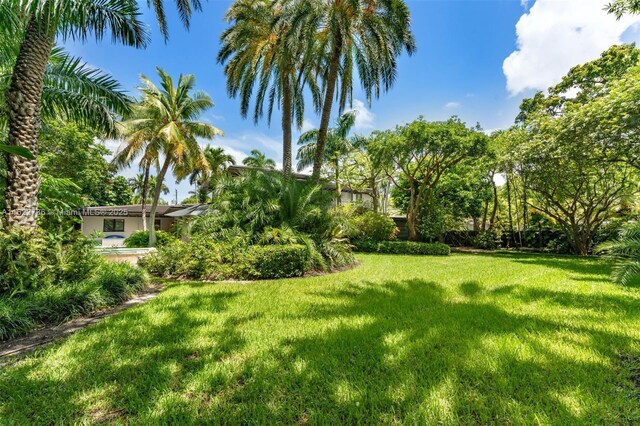 5077 N Bay Rd, Miami Beach, FL 33140 - photo 31