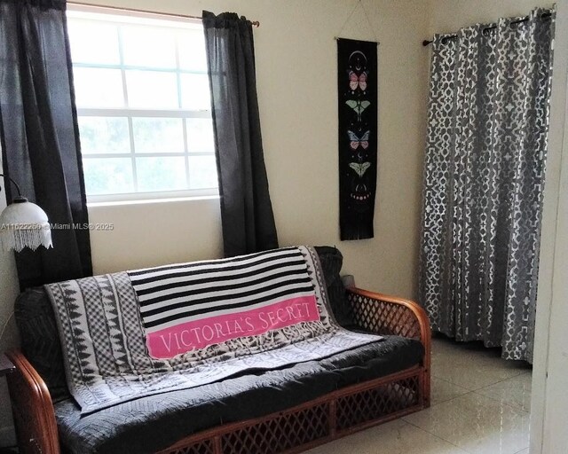 6474 SW 26th St, Miramar, FL 33023 - sitting room with tile patterned floors