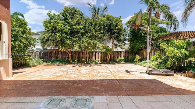 view of patio featuring a pergola