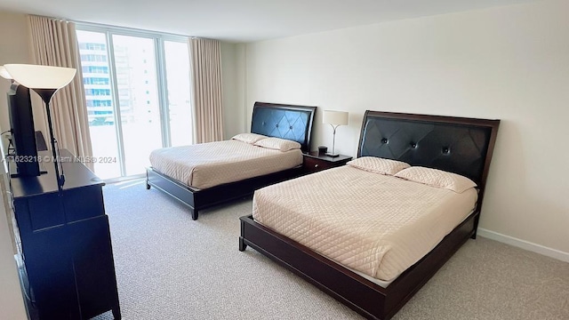 bedroom featuring carpet floors