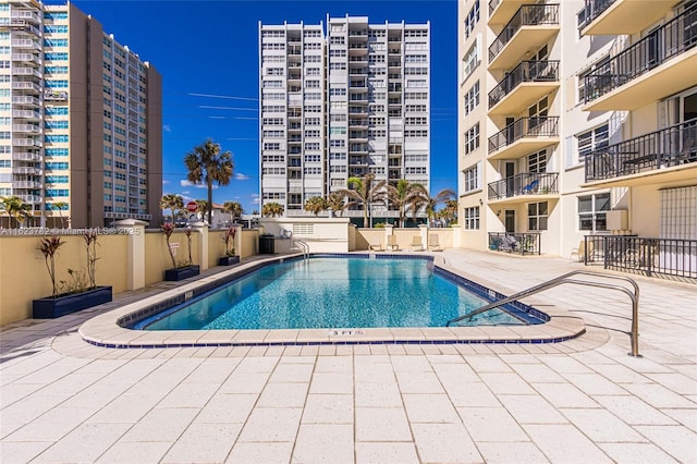 1501 S Ocean Dr Unit 201, Hollywood, FL 33019 - view of community pool