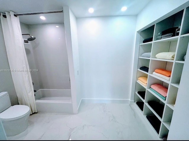 2030 S Ocean Dr Unit 2220, Hallandale Beach, FL 33009 - bathroom with toilet, curtained shower, marble finish flooring, recessed lighting, and baseboards