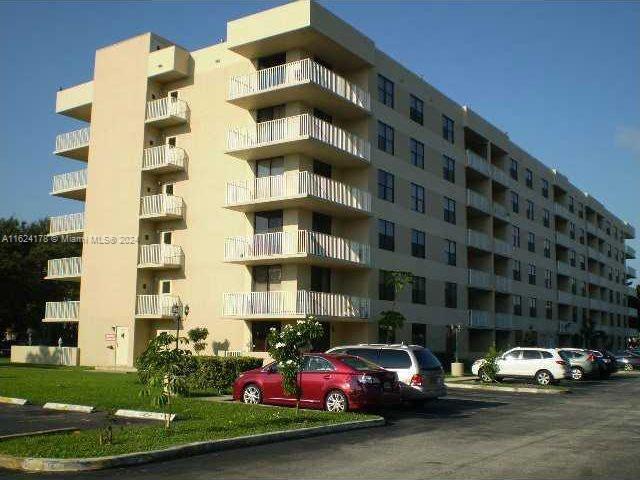 901 Hillcrest Dr Unit 515, Hollywood, FL 33021 - view of building exterior