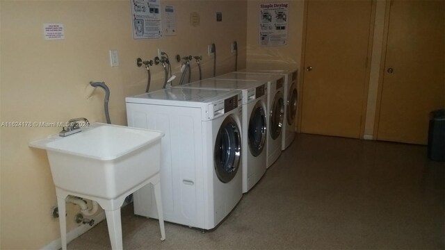 901 Hillcrest Dr Unit 515, Hollywood, FL 33021 - shared laundry area with washing machine and dryer