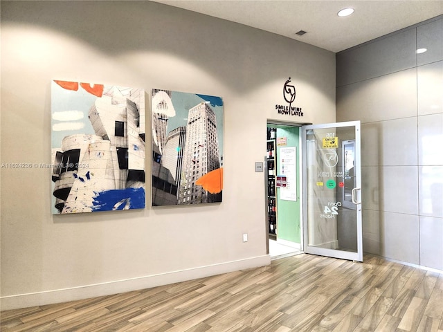 1750 N Bayshore Dr Unit 1204, Miami, FL 33132 - empty room featuring wood finished floors, baseboards, and recessed lighting