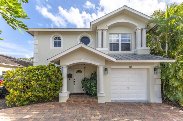 view of front of home featuring a garage