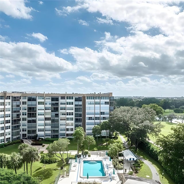 1000 Saint Charles Pl Unit 522, Pembroke Pines, FL 33026 - aerial view of a pool and apartment complex