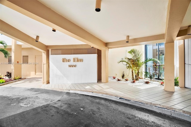 1000 Saint Charles Pl Unit 522, Pembroke Pines, FL 33026 - view of patio / terrace