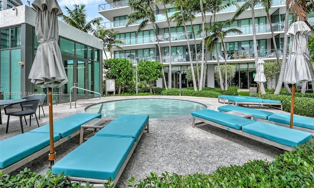 480 NE 31st St Unit 1005, Miami, FL 33137 - view of community pool