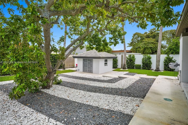 exterior space featuring a patio area