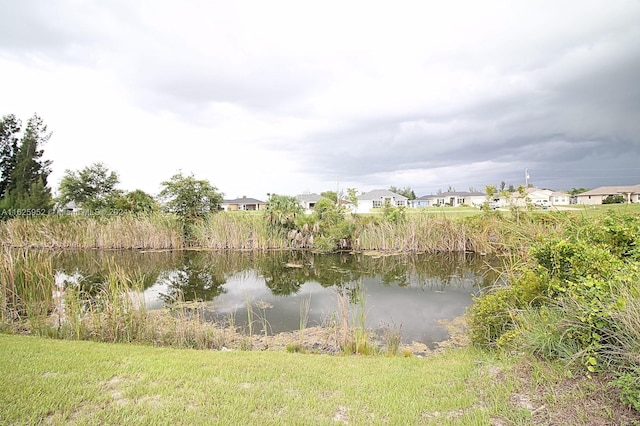 Listing photo 2 for 1905 NW 24th, Cape Coral FL 33993