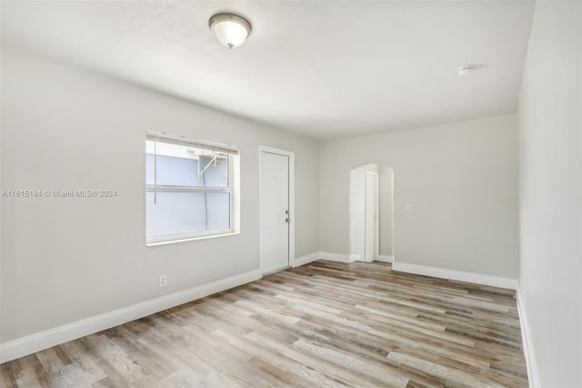 empty room featuring light hardwood / wood-style floors